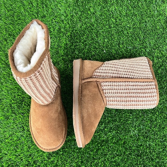 MINNETONKA Brown Suede Warm Winter Boots size 6 - Picture 1 of 10